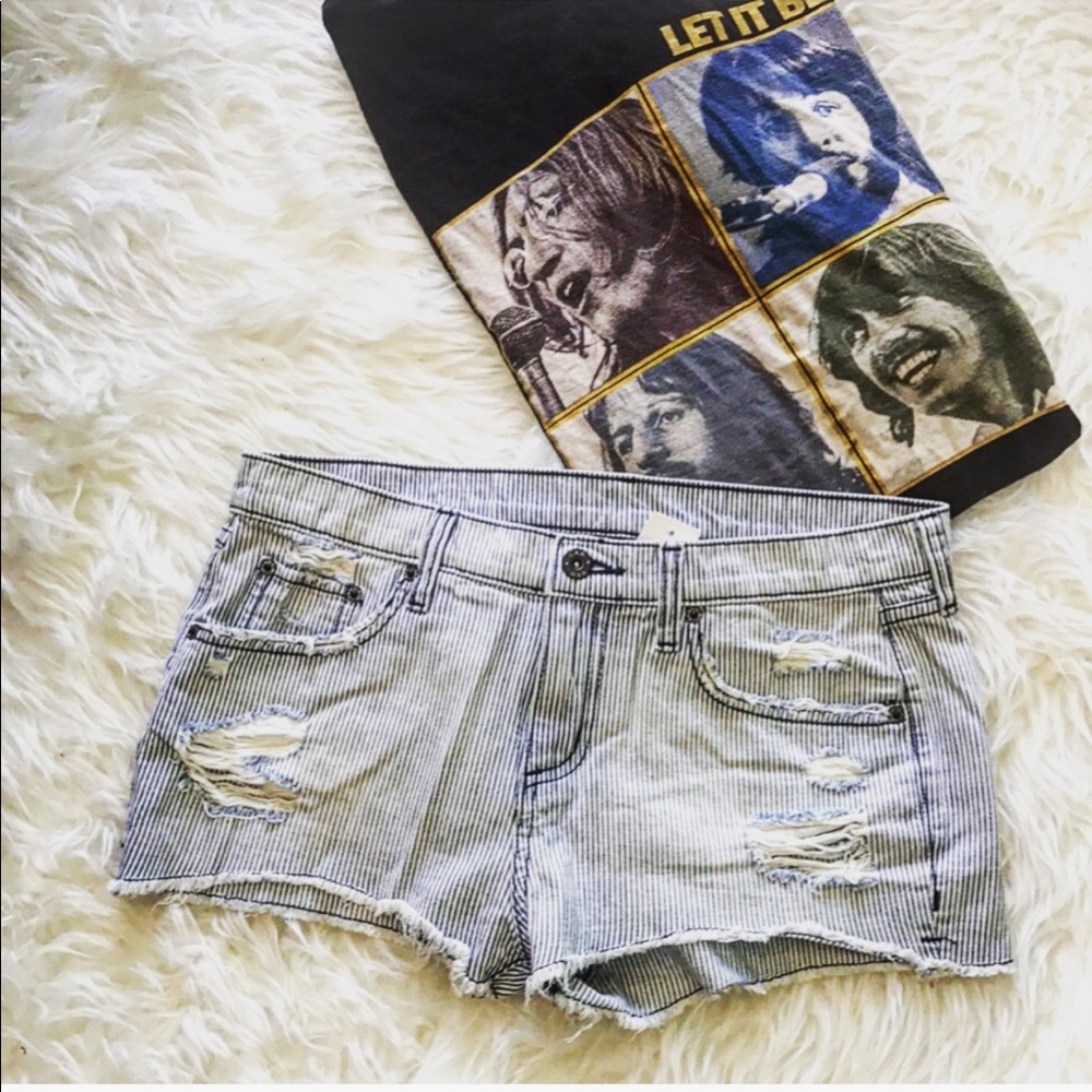 LF CARMAR low rise stripe distressed shorts